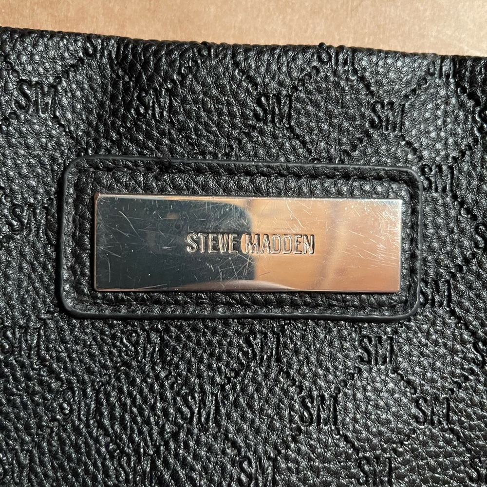 Steve Madden Cross body purse - Picture 2 of 6